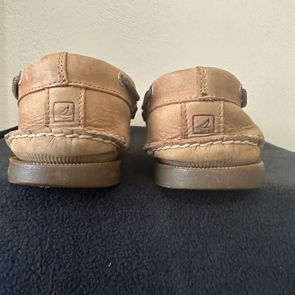 Sperry Authentic 2-Eye Boat Shoe Sahara Leather
